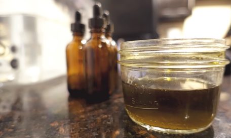 hot to make kratom tincture at home